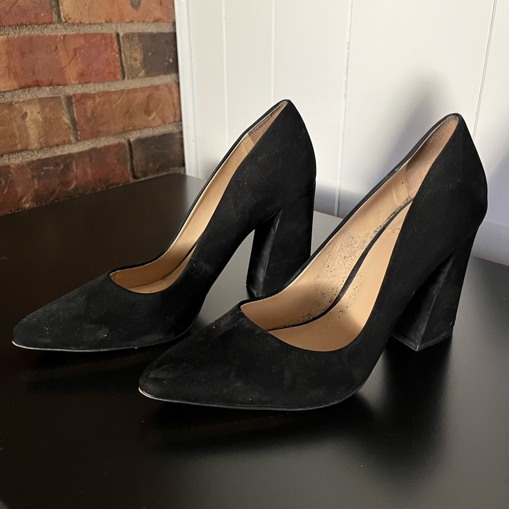 Vince Camuto pointed toe heels